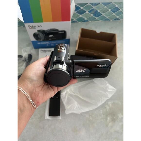 Polaroid 4K 18X Zoom Touch Screen Wi-Fi Camcorder Black Complete New In Box $129 - Picture 2 of 14